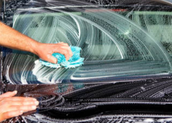 Professional Automobile Car Detailer Cleaning Wash Service